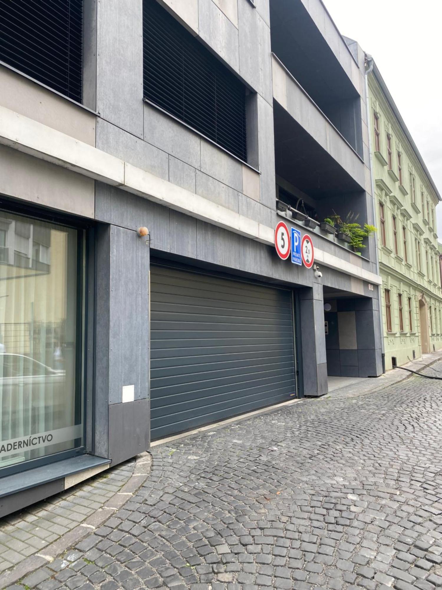 Old Town Bratislava 1Bdr Private Parking Buitenkant foto